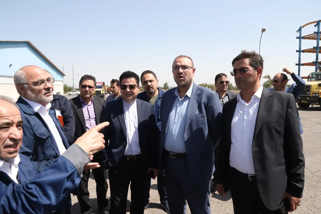 بازدید معاون صنایع عمومی وزارت صمت از مجتمع‌های صنعتی آرتاویل تایر و سبلان رازی